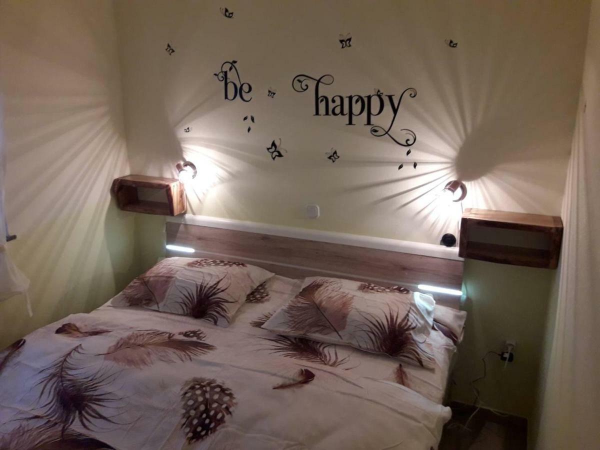 Apartma Marjetica Blejska Dobrava ภายนอก รูปภาพ