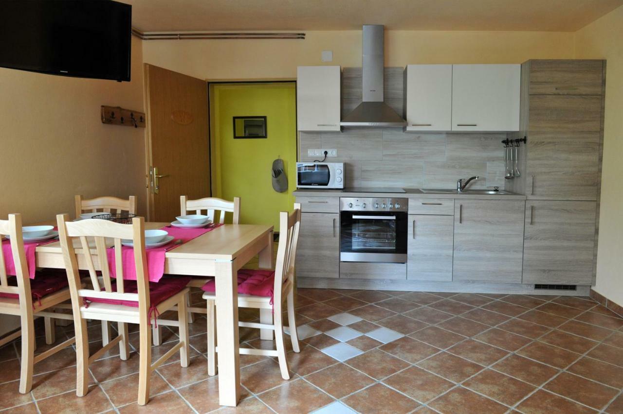 Apartma Marjetica Blejska Dobrava ภายนอก รูปภาพ