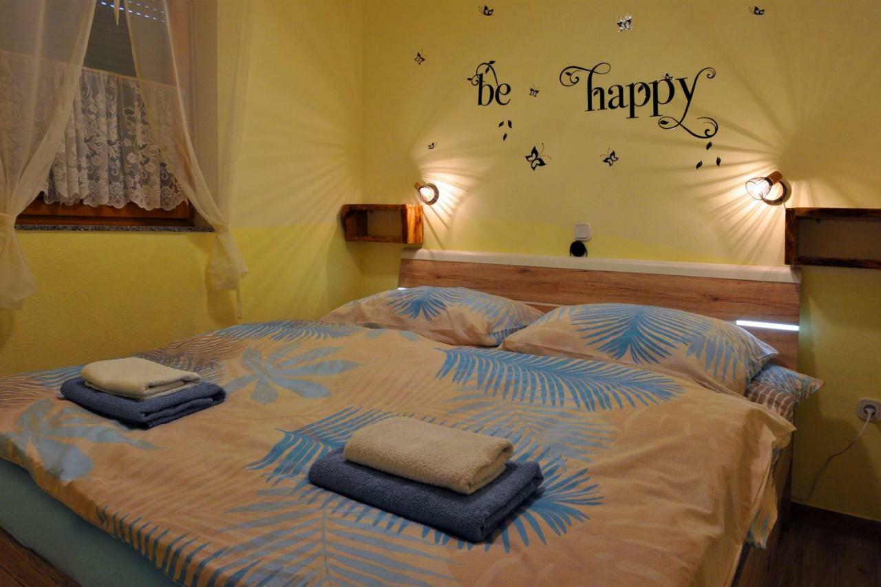 Apartma Marjetica Blejska Dobrava ภายนอก รูปภาพ