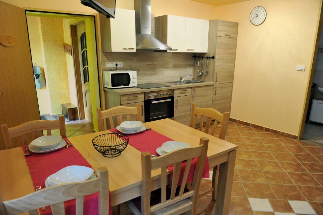 Apartma Marjetica Blejska Dobrava ภายนอก รูปภาพ