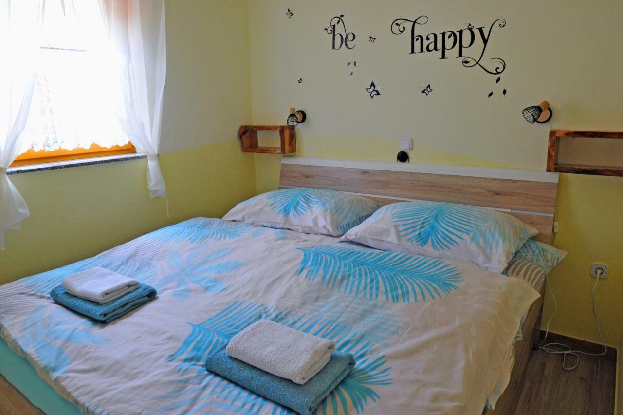 Apartma Marjetica Blejska Dobrava ภายนอก รูปภาพ